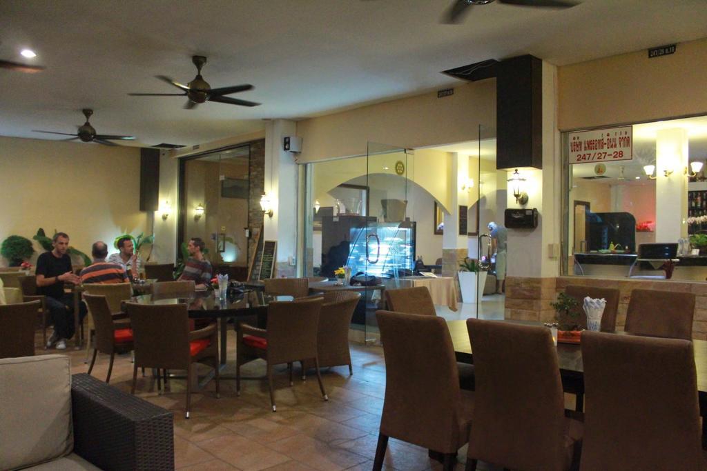 Le Parrots-Inn Haat Jomtien Eksteriør bilde